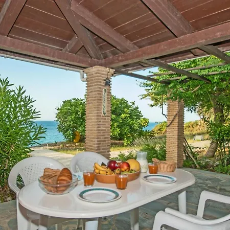 Dora Holiday home Tragaki