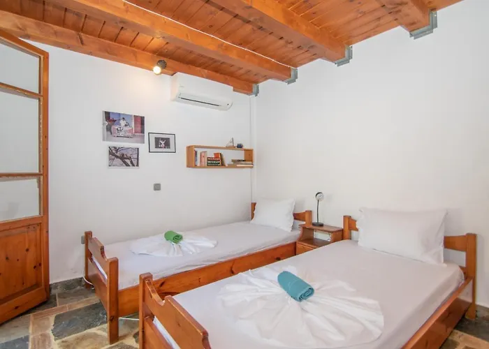 Dora Casa de Férias Tragaki